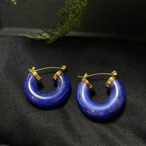 New Acrylic Round Tube Shape Trendy Earrings Waterproof And Stainless Steel NWT - Picture 3 of 4